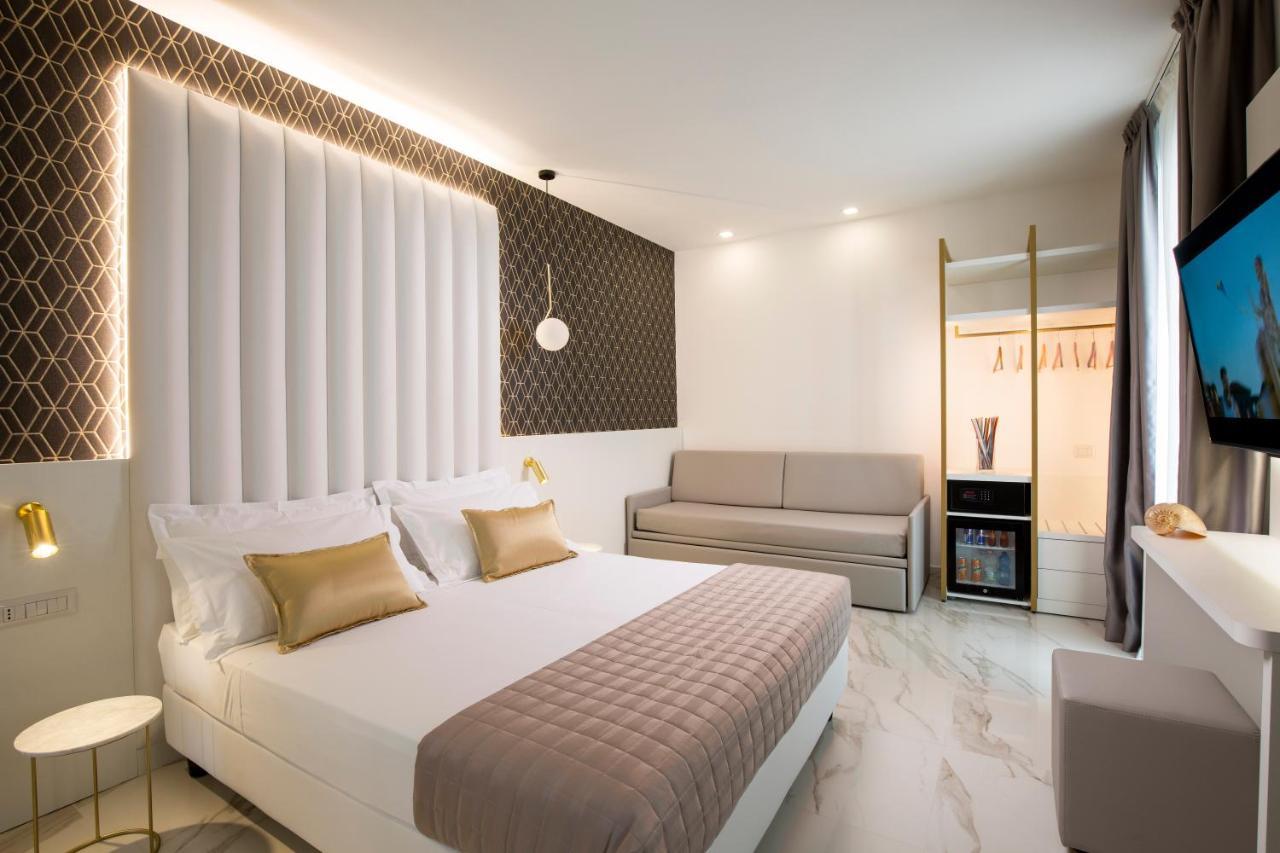 Hotel Cenisio 里米尼 外观 照片