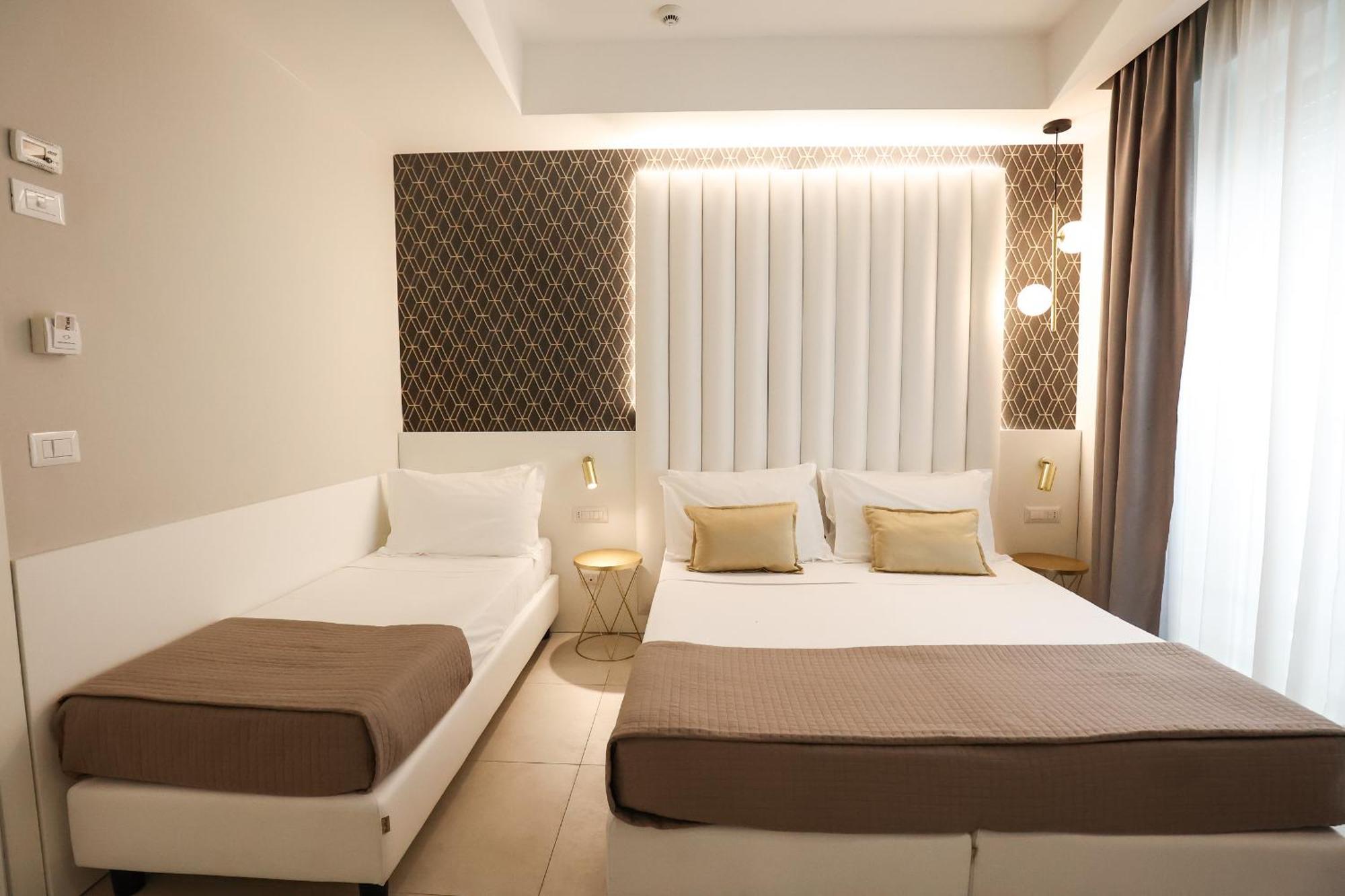 Hotel Cenisio 里米尼 外观 照片
