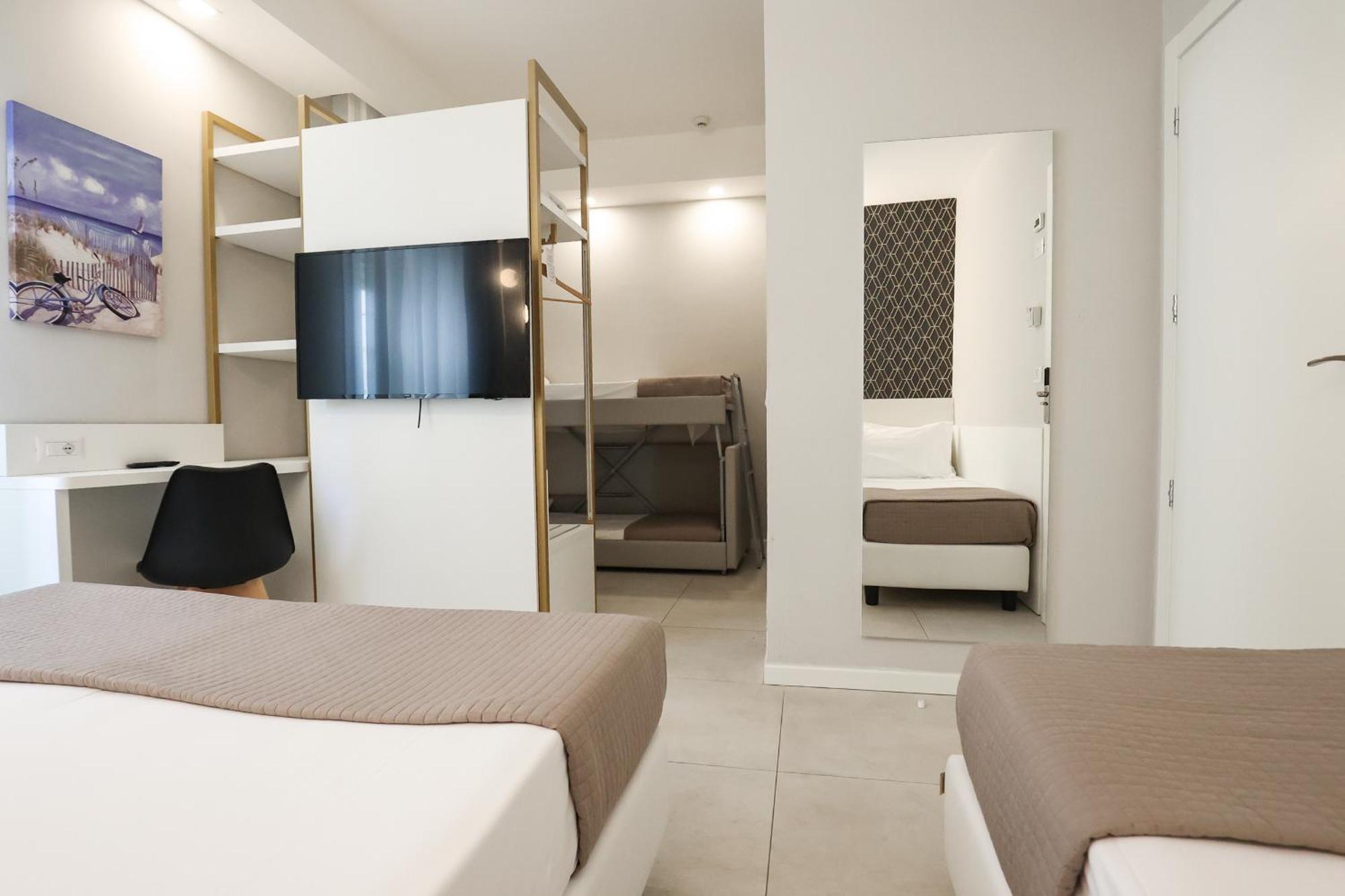 Hotel Cenisio 里米尼 外观 照片
